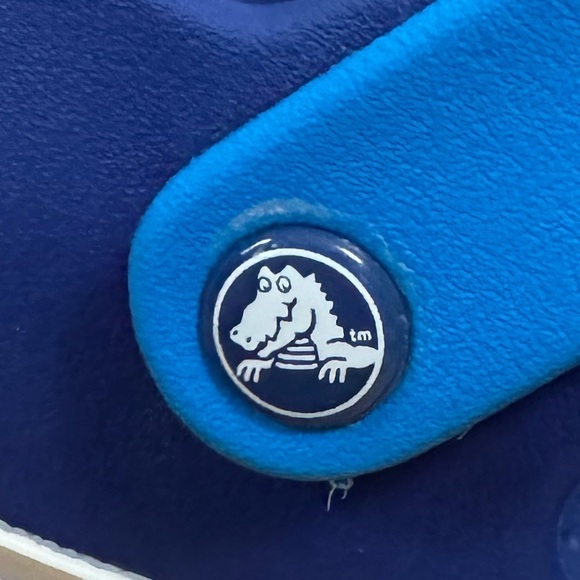 Crocs Crocband Blue on Bright Blue Girl’s Sandals With Velcro Strap Youth Size 3 - Picture 10 of 13
